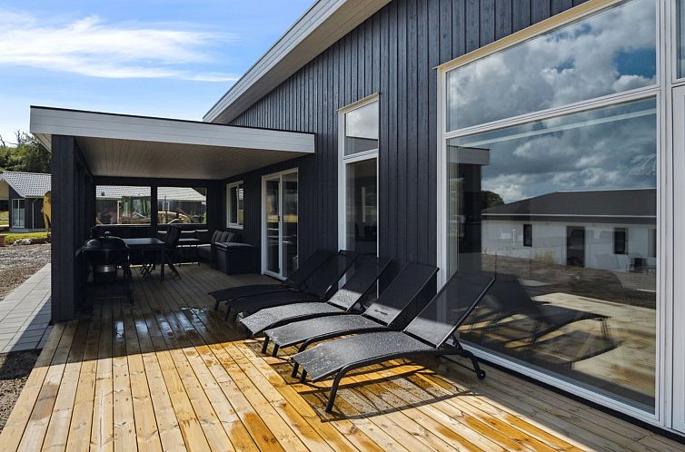 Vakantiehuis "Alka" - 500m from the sea