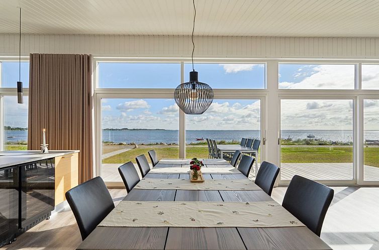 Vakantiehuis "Eljas" - 10m from the sea
