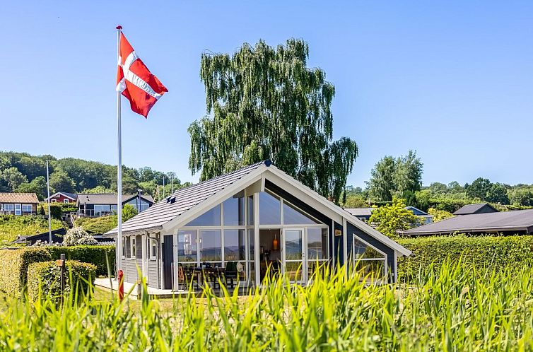 Vakantiehuis "Amma" - 15m from the sea