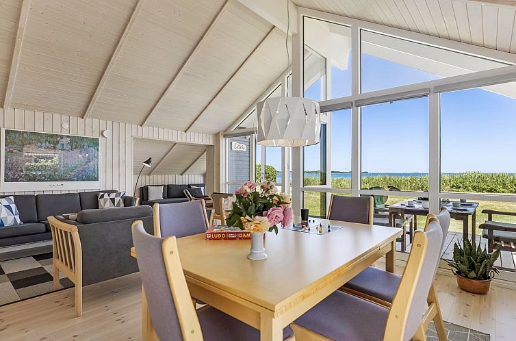 Vakantiehuis "Amma" - 15m from the sea