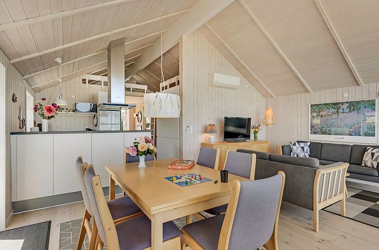 Vakantiehuis "Amma" - 15m from the sea