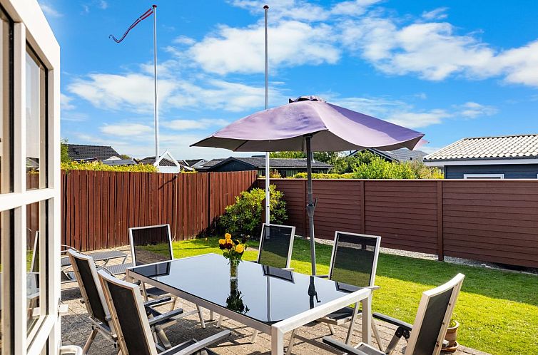 Vakantiehuis "Neea" - 40m from the sea