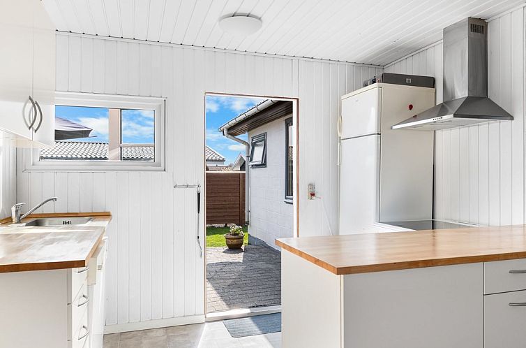 Vakantiehuis "Neea" - 40m from the sea