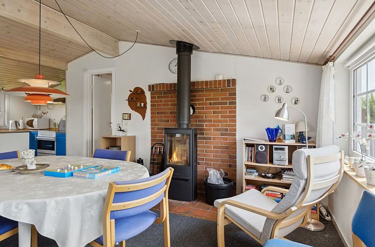 Vakantiehuis "Amy" - 150m from the sea