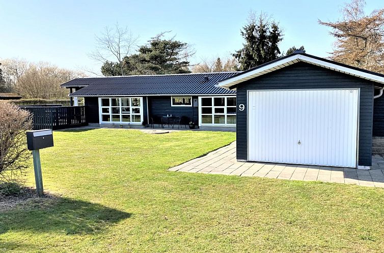 Vakantiehuis "Aleksa" - 400m from the sea