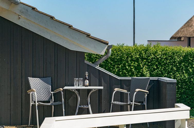 Vakantiehuis "Maybritt" - 100m from the sea