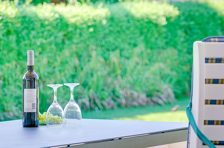 Vakantiehuis "Maybritt" - 100m from the sea