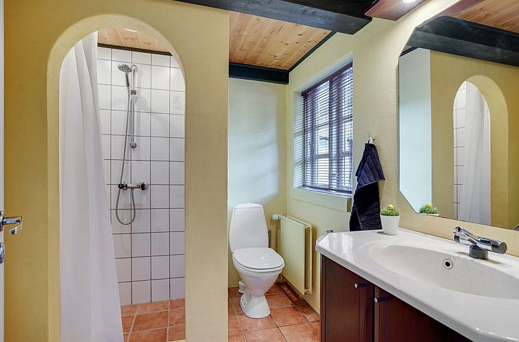 Vakantiehuis "Maileen" - 2.1km to the fjord