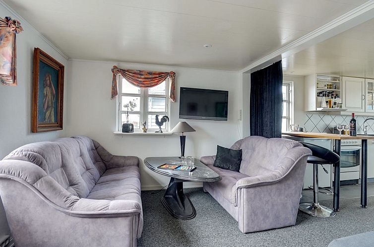Vakantiehuis "Maileen" - 2.1km to the fjord