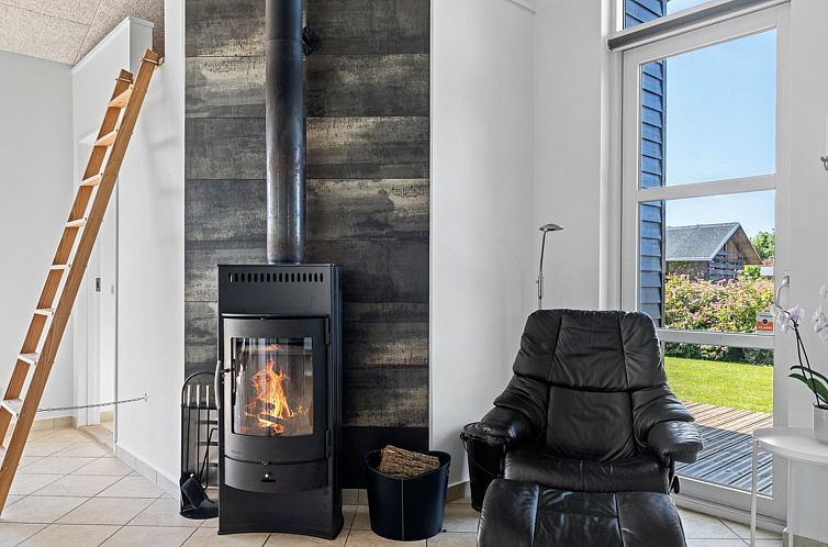 Vakantiehuis "Diuri" - 380m from the sea