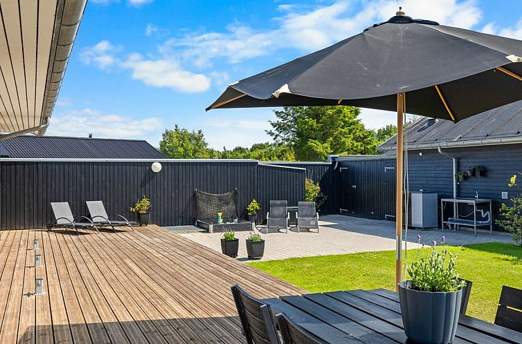 Vakantiehuis "Diuri" - 380m from the sea