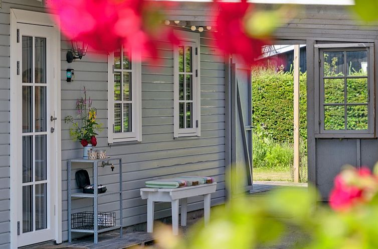 Vakantiehuis "Thomas" - 120m from the sea