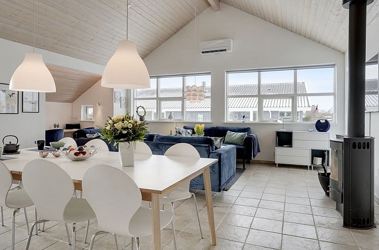 Vakantiehuis "Thomas" - 120m from the sea