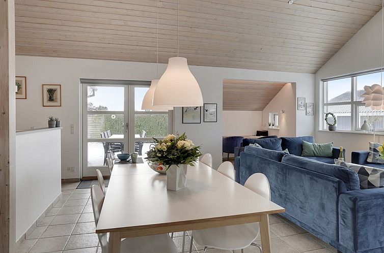 Vakantiehuis "Thomas" - 120m from the sea
