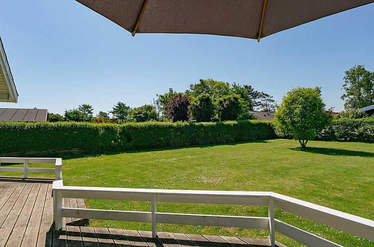 Vakantiehuis "Ethly" - 50m from the sea