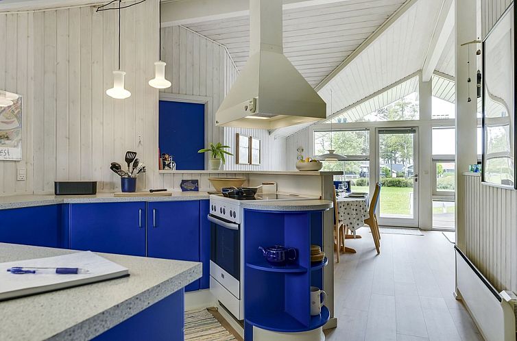 Vakantiehuis "Lenya" - 60m from the sea