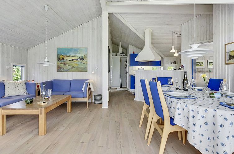 Vakantiehuis "Lenya" - 60m from the sea