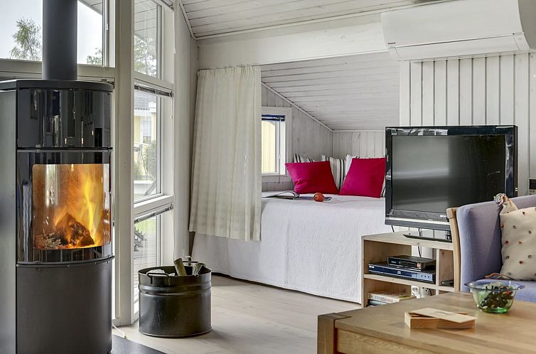 Vakantiehuis "Lenya" - 60m from the sea