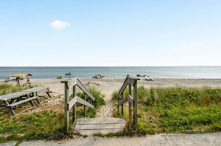 Vakantiehuis "Neea" - 40m from the sea