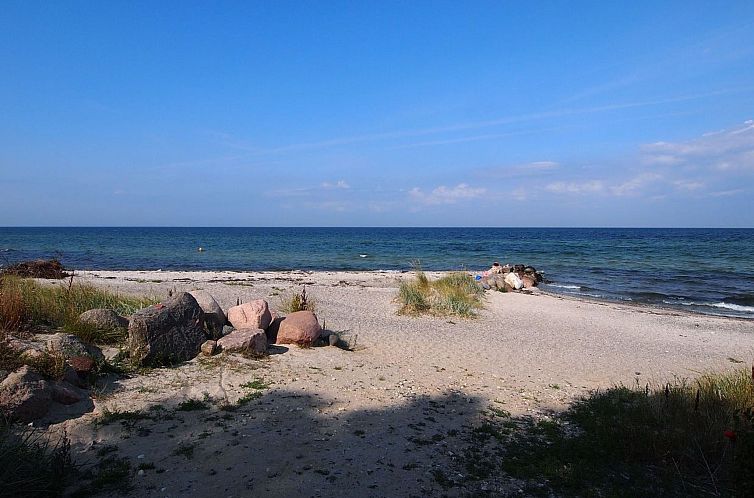 Vakantiehuis "Guthmund" - 400m from the sea