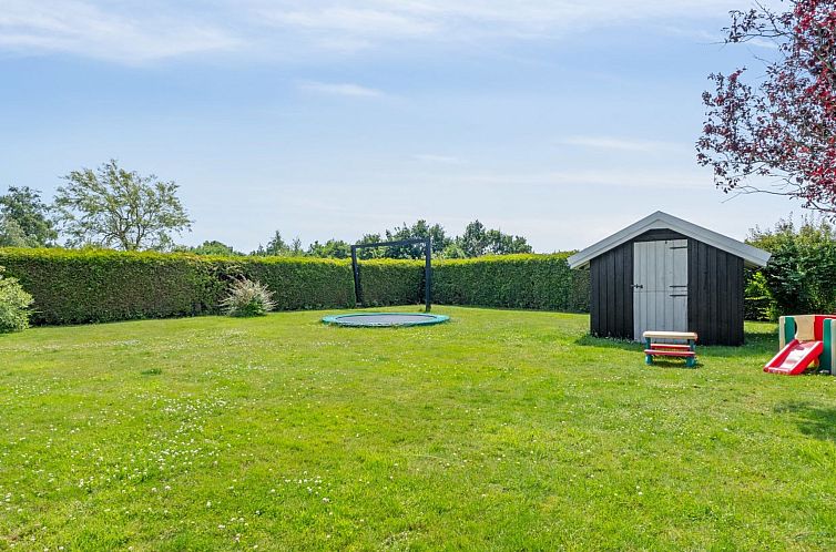 Vakantiehuis "Guthmund" - 400m from the sea