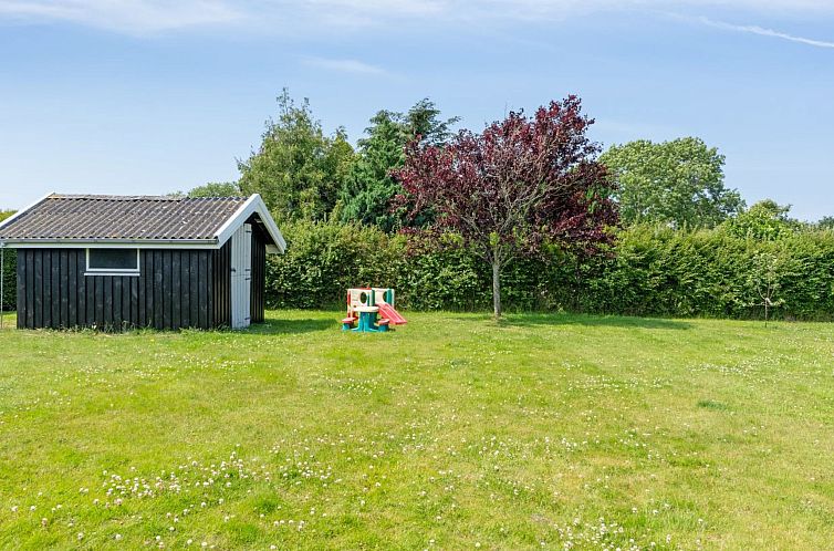 Vakantiehuis "Guthmund" - 400m from the sea