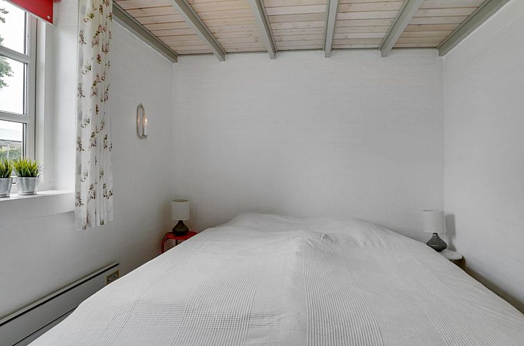 Vakantiehuis "Guthmund" - 400m from the sea