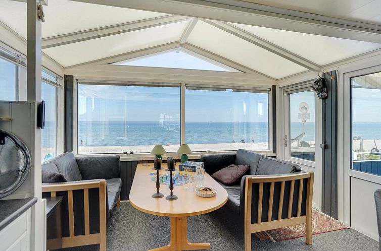 Vakantiehuis "Nera" - 10m from the sea