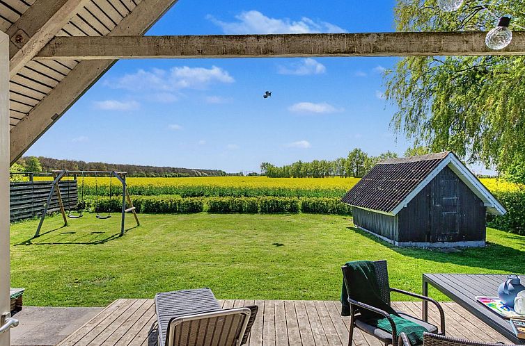Vakantiehuis "Falki" - 320m from the sea