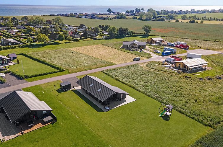 Vakantiehuis "Thalie" - 400m from the sea