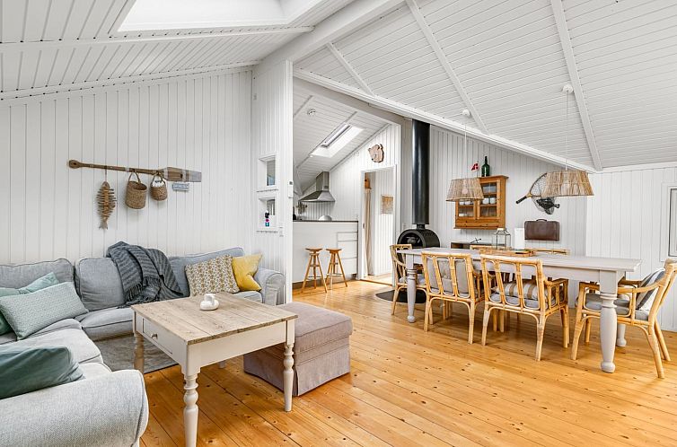 Vakantiehuis "Gitt" - 140m from the sea