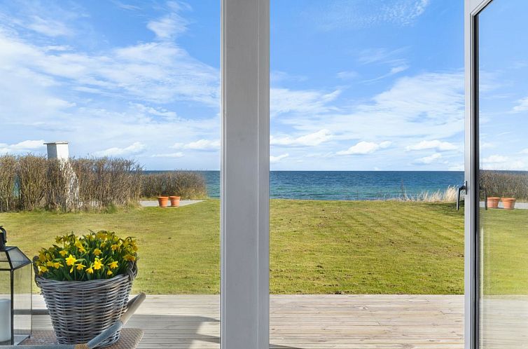 Vakantiehuis "Dimo" - 20m from the sea