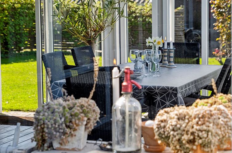 Vakantiehuis "Wehrhart" - 125m from the sea