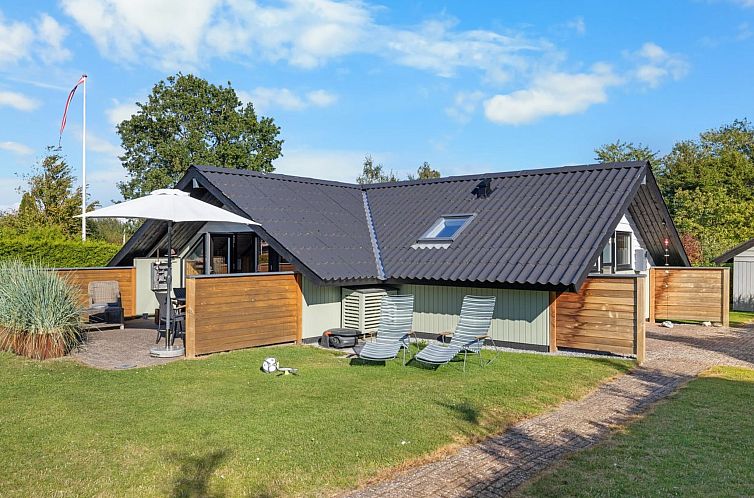 Vakantiehuis "Wehrhart" - 125m from the sea