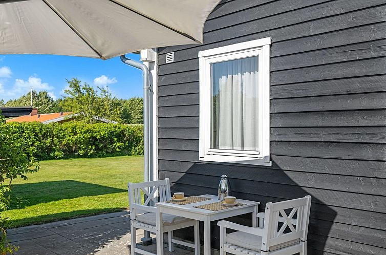 Vakantiehuis "Iven" - 140m from the sea