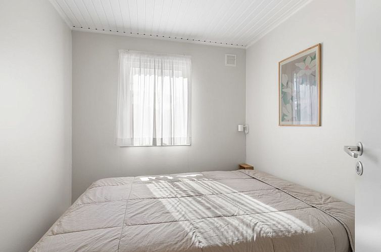 Vakantiehuis "Iven" - 140m from the sea