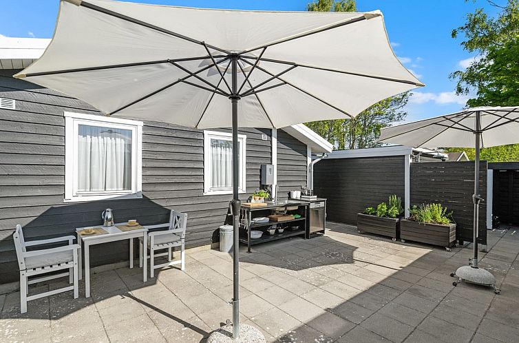 Vakantiehuis "Iven" - 140m from the sea