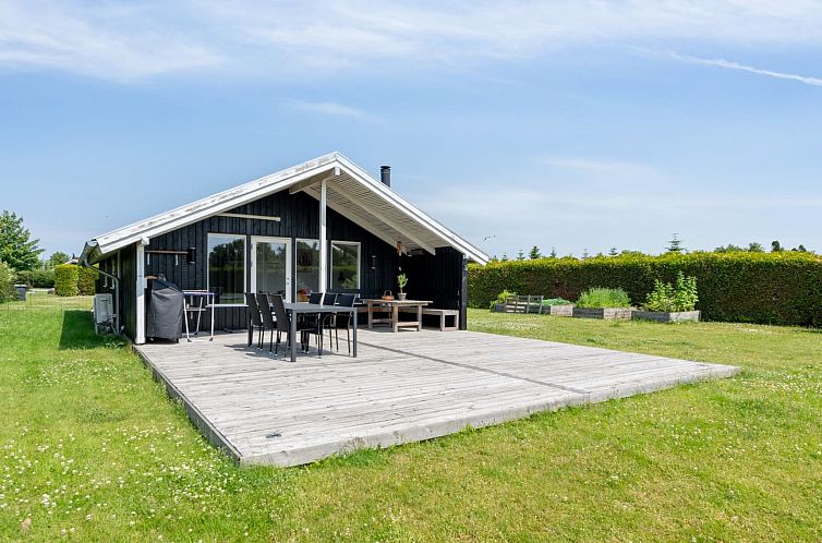 Vakantiehuis "Aswith" - 5m from the sea