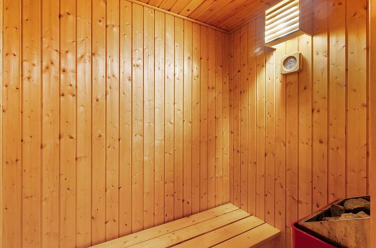 Vakantiehuis "Aswith" - 5m from the sea