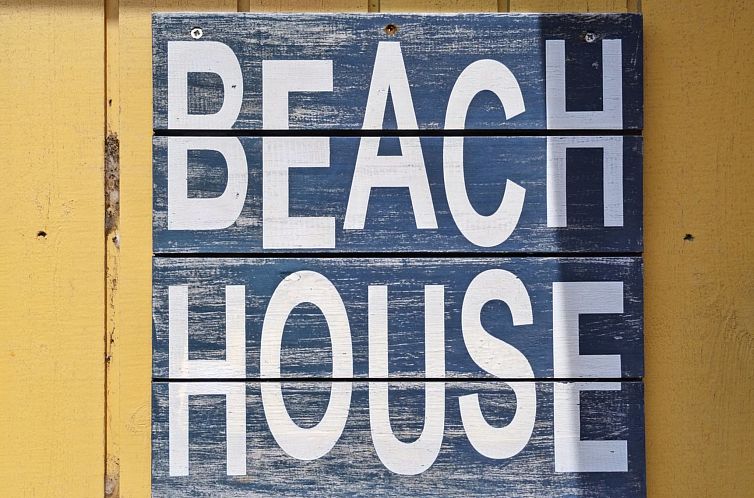 Vakantiehuis "Ulv" - 25m from the sea