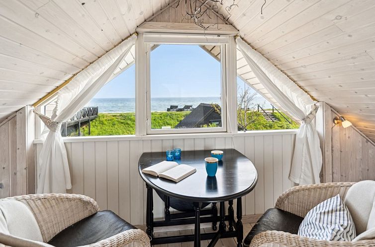 Vakantiehuis "Ulv" - 25m from the sea