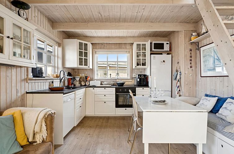 Vakantiehuis "Ulv" - 25m from the sea
