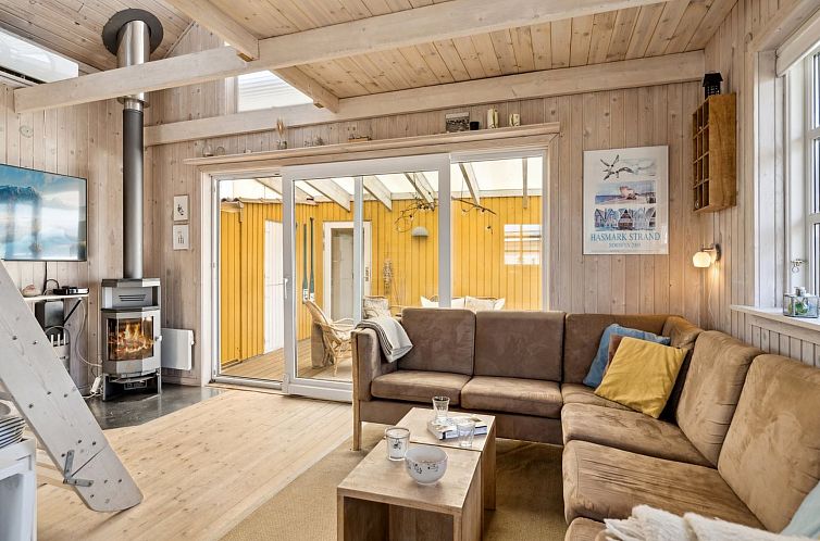 Vakantiehuis "Ulv" - 25m from the sea