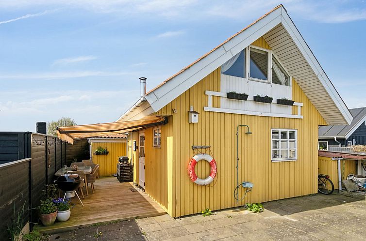 Vakantiehuis "Asgerd" - 20m from the sea