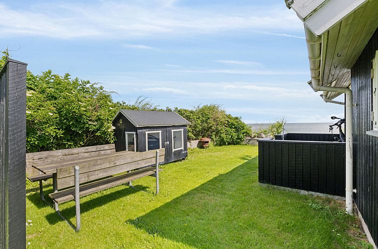 Vakantiehuis "Paula" - 80m from the sea