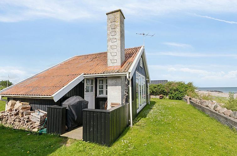 Vakantiehuis "Paula" - 80m from the sea