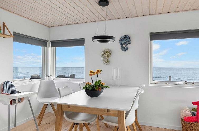 Vakantiehuis "Folkhart" - 10m from the sea