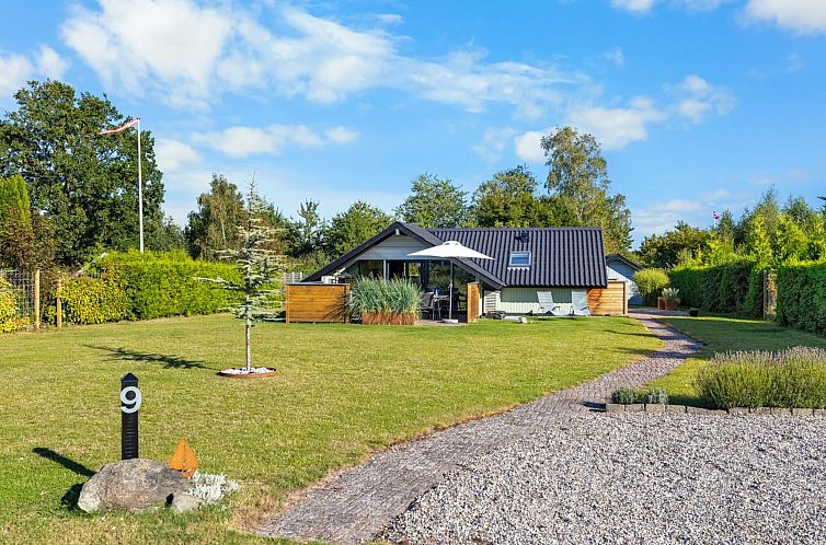 Vakantiehuis "Allin" - 350m from the sea