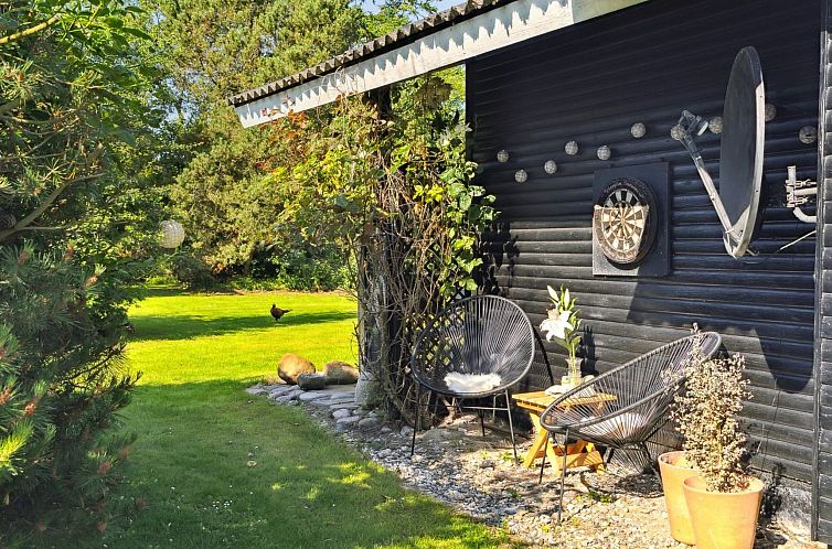 Vakantiehuis "Roald" - 320m from the sea