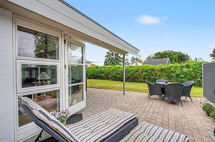 Vakantiehuis "Quanna" - 50m from the sea